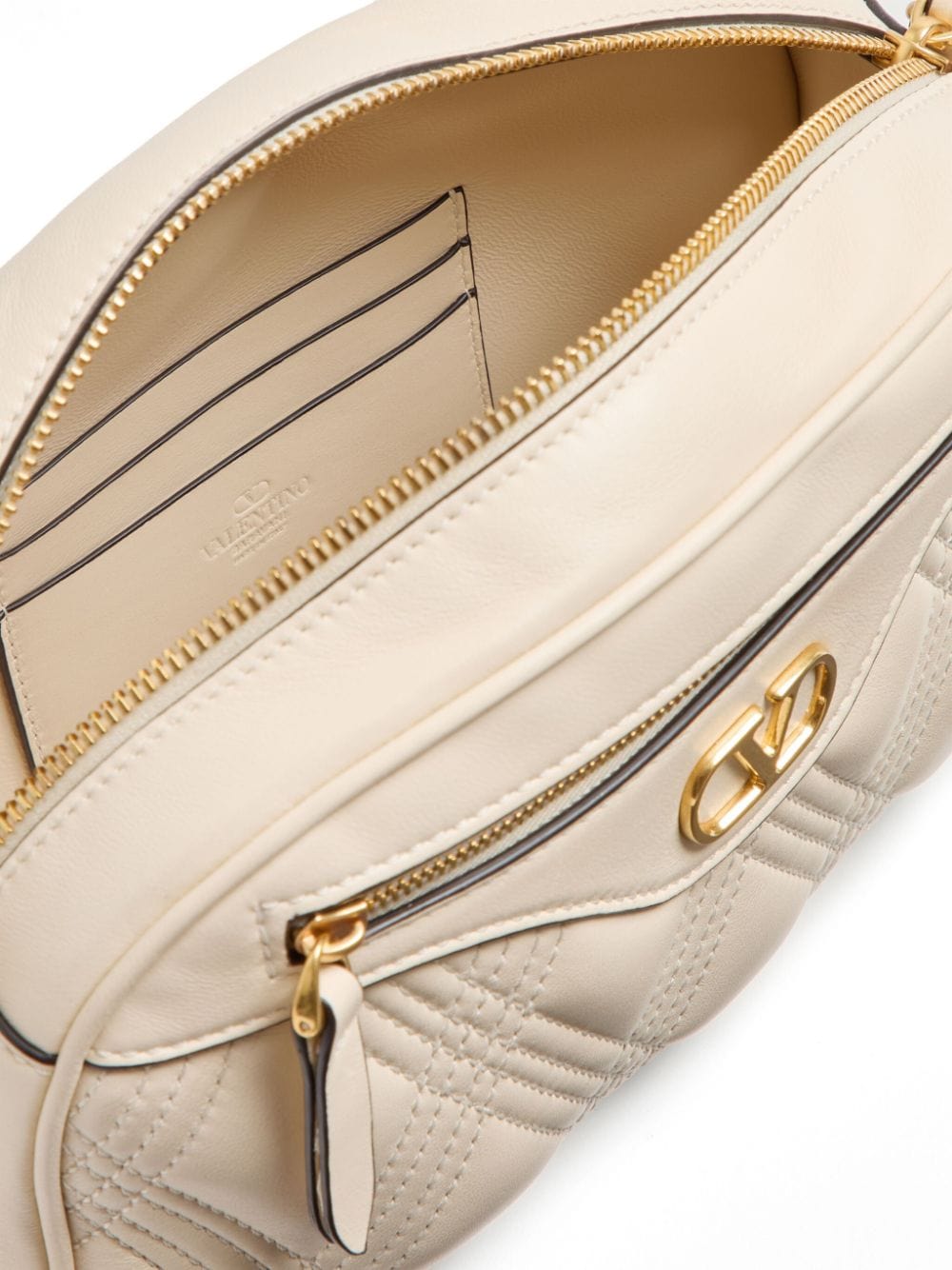 Valentino Garavani Shoulder UNI Valentino Garavani Quiltie 67 Leather Camera Bag Valentino Garavani Quiltie 67 Leather Camera Bag Brand
